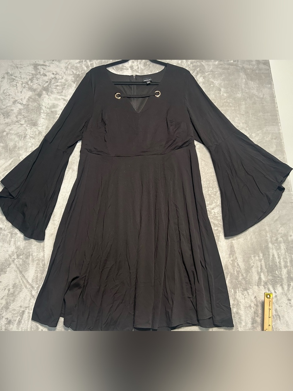 Torrid Witchy Belle Sleeve Dress Women’s 1X Black Midi Gothic